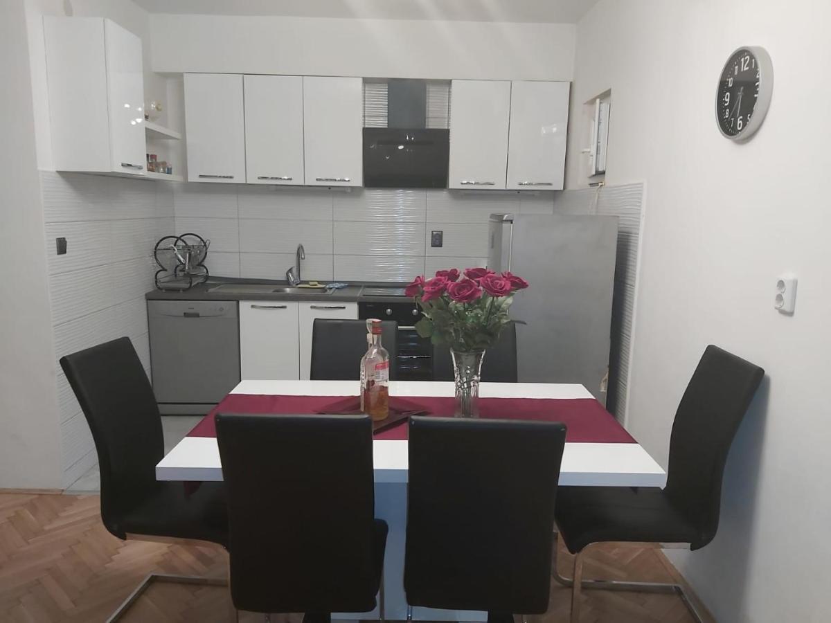Apartment Ema Spalato Esterno foto