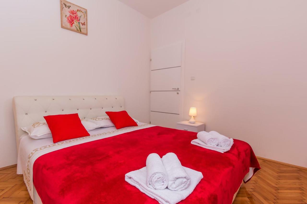 Apartment Ema Spalato Esterno foto